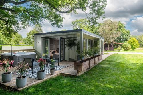 Badgers Sett - carbon neutral hotel in South Cerney