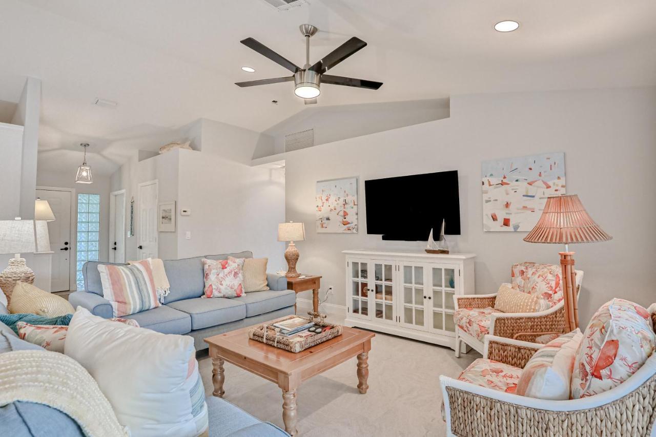 Coral Retreat — Marco Island