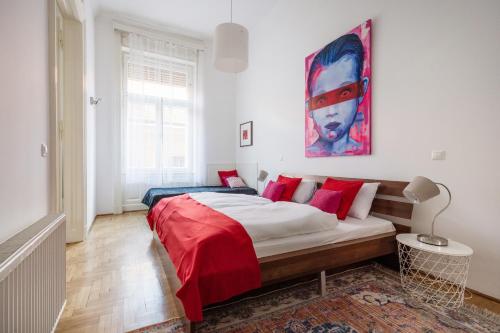 Sara'h Romantic Apartment — 4-Star Luxury Hotel in Budapest, Hungary