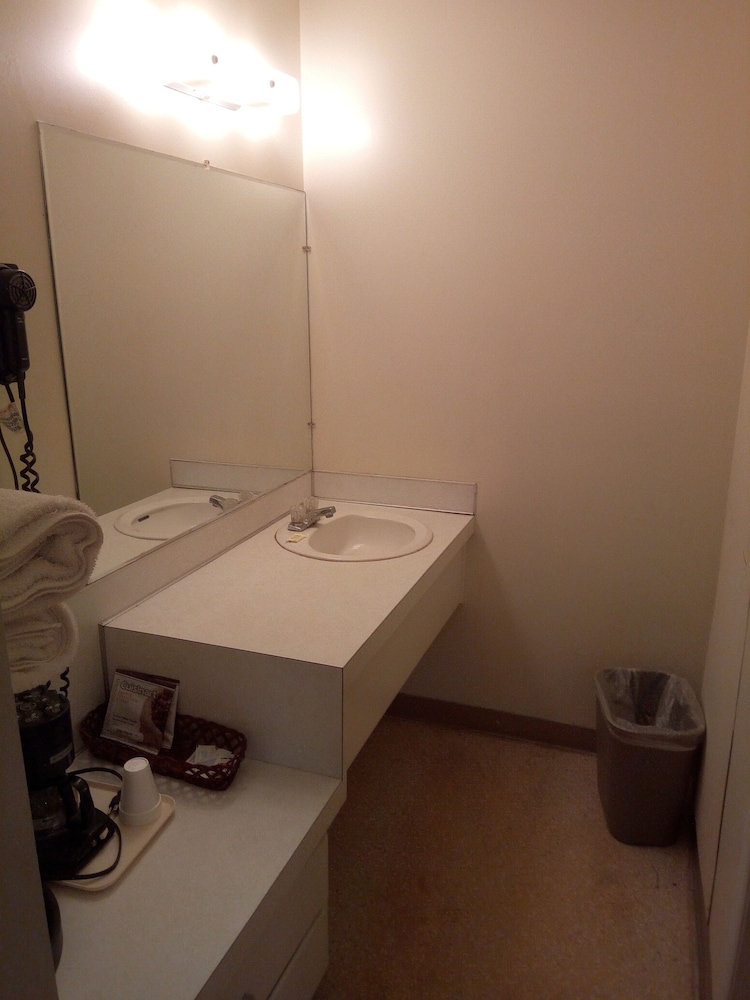 Willard Country Inn - photo 23