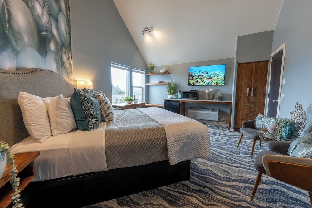 Seaside Oceanfront Inn - photo 31