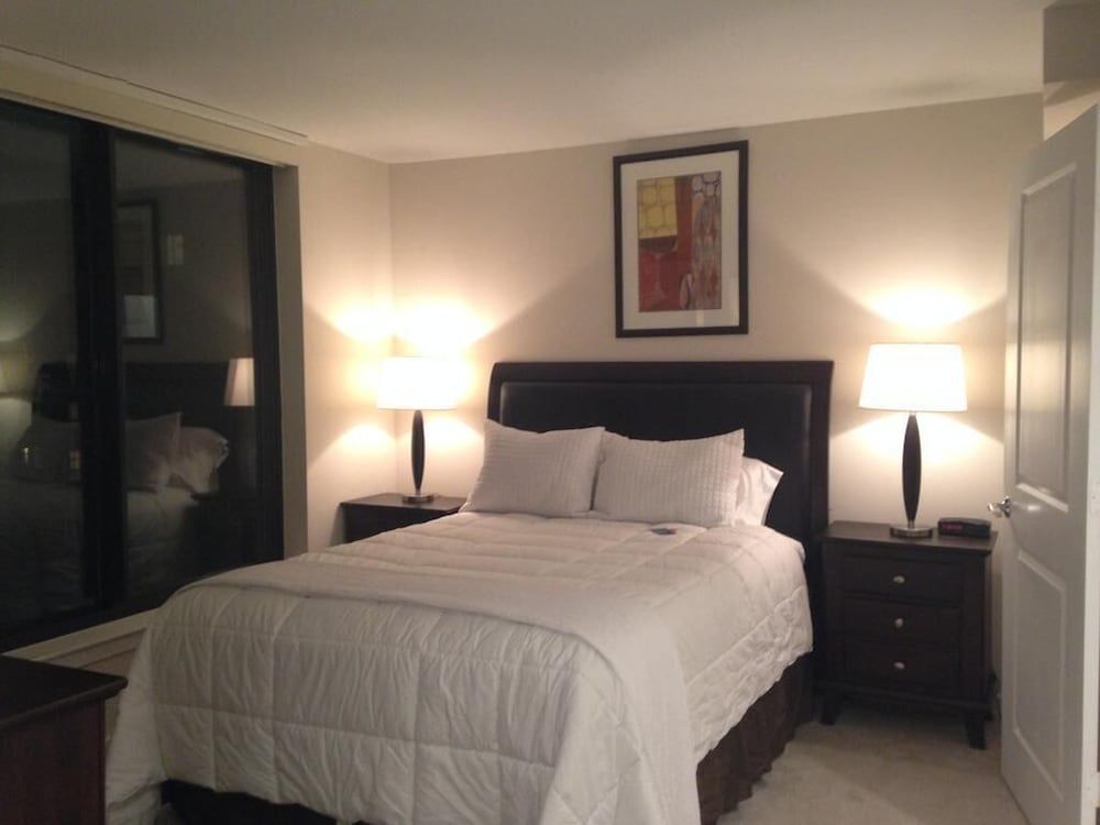 National at Virginia Square — 4-Star Luxury Hotel in Arlington, United States
