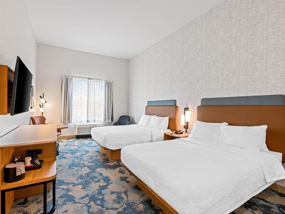 Hampton Inn by Hilton St Ignace Lakefront Mackinac - photo 11