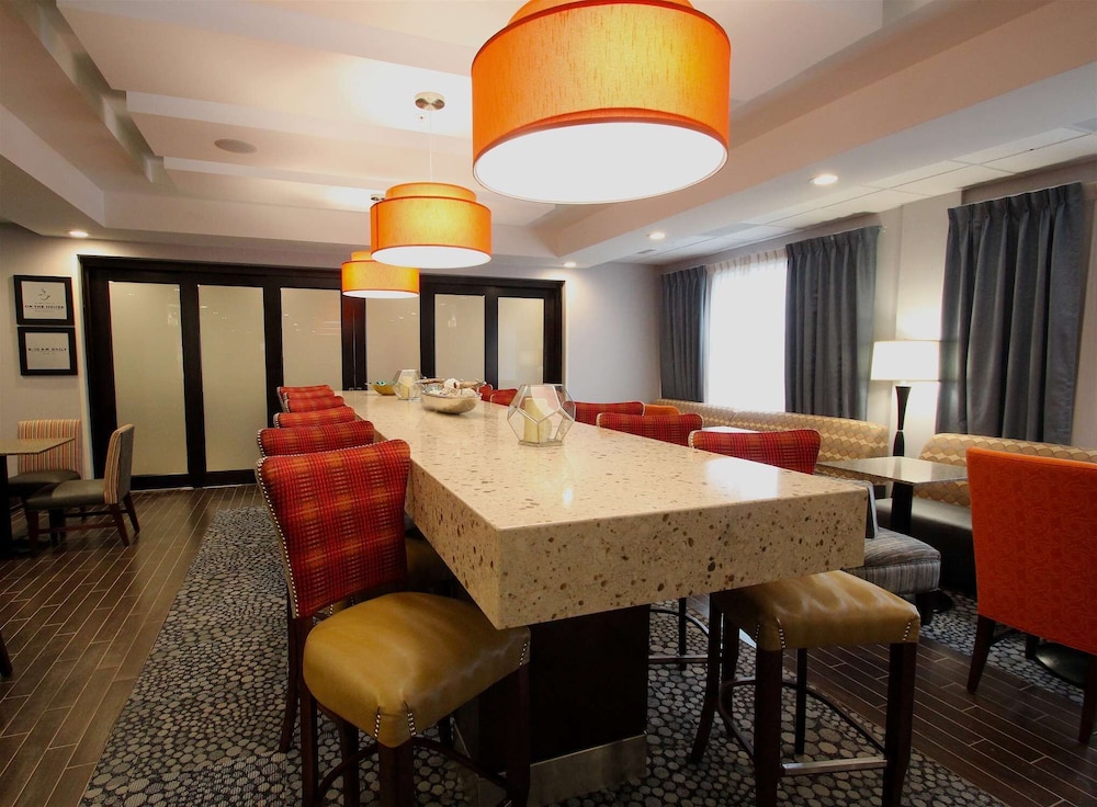 Hampton Inn Suffolk - photo 52