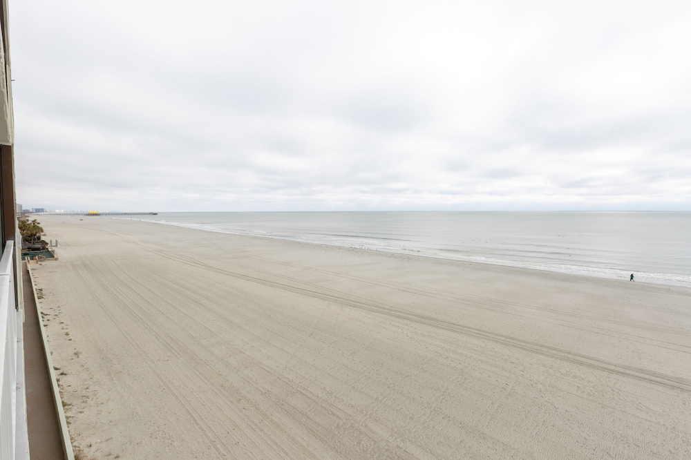 Sands Beach Club - photo 38