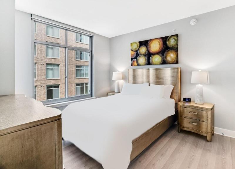 Global Luxury Suites Bethesda Chevy Chase - photo 35