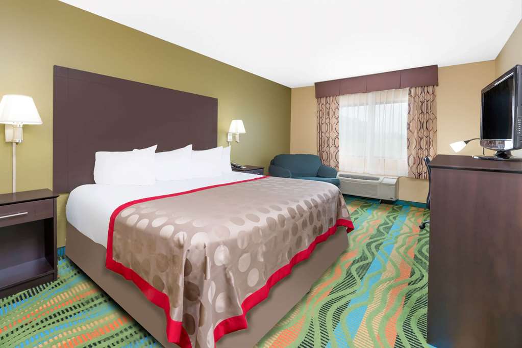 Ramada by Wyndham Vandalia - photo 20