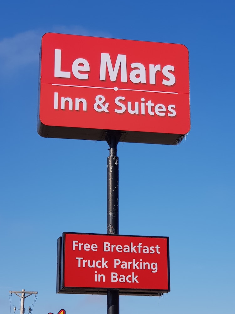 Le Mars Inn & Suites - photo 47