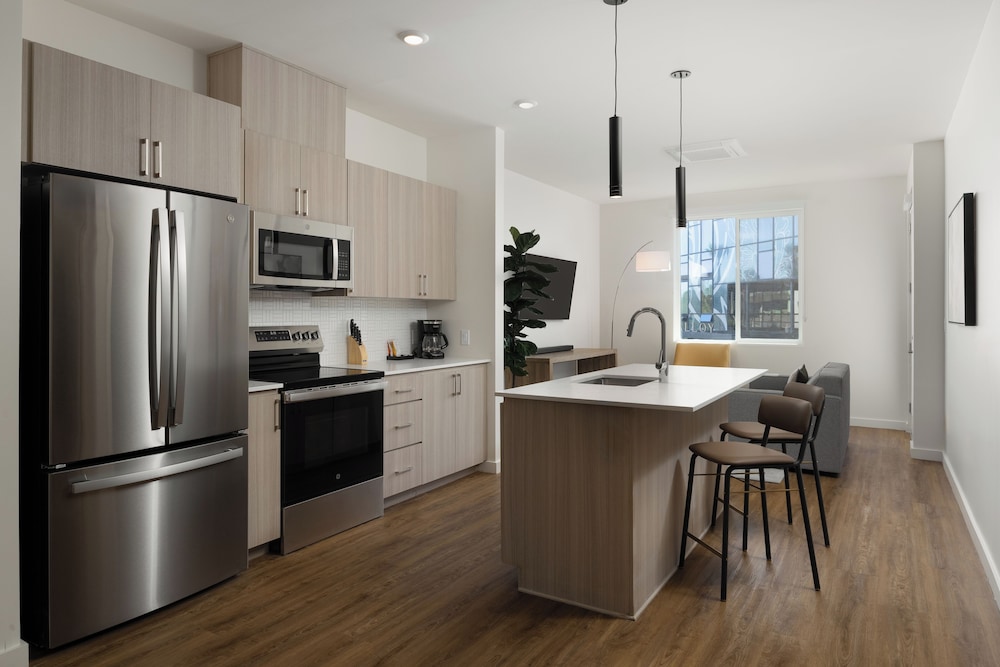 Sentral Alloy Midtown - photo 17