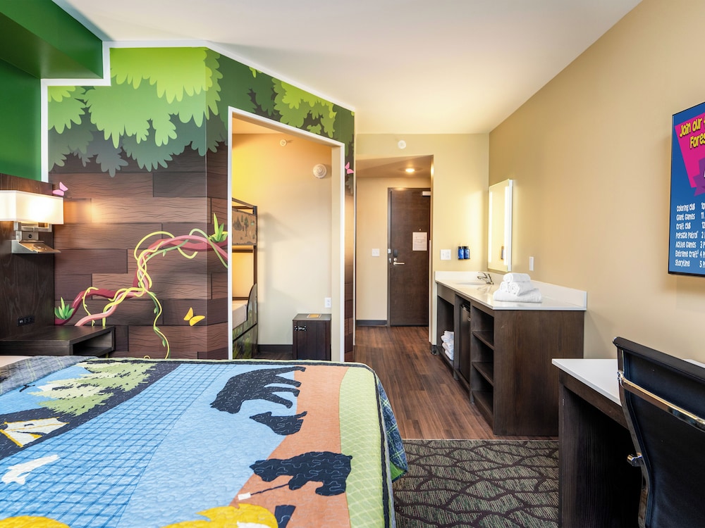 Country Cascades Waterpark Resort - photo 18