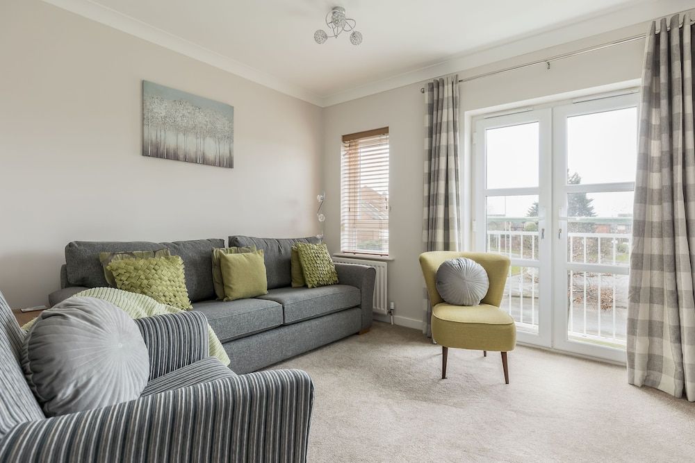 Avalon Walking Distance to Poole Quay and Town in Poole, United Kingdom