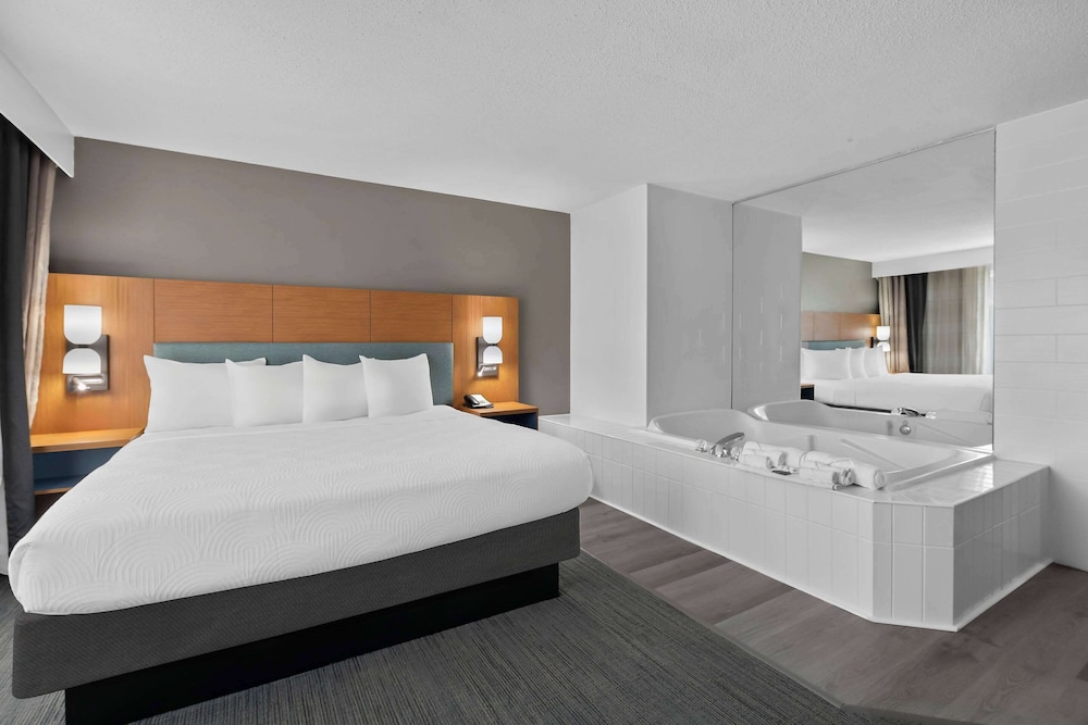 Country Inn & Suites by Radisson Coon Rapids MN - photo 47