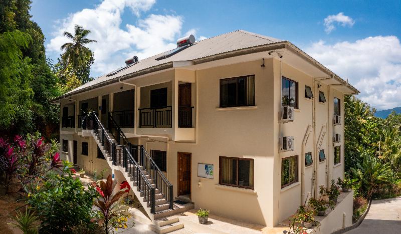 Kanasuk Selfcatering Apartments — 4-Star Luxury Hotel in Anse Boileau, Seychelles