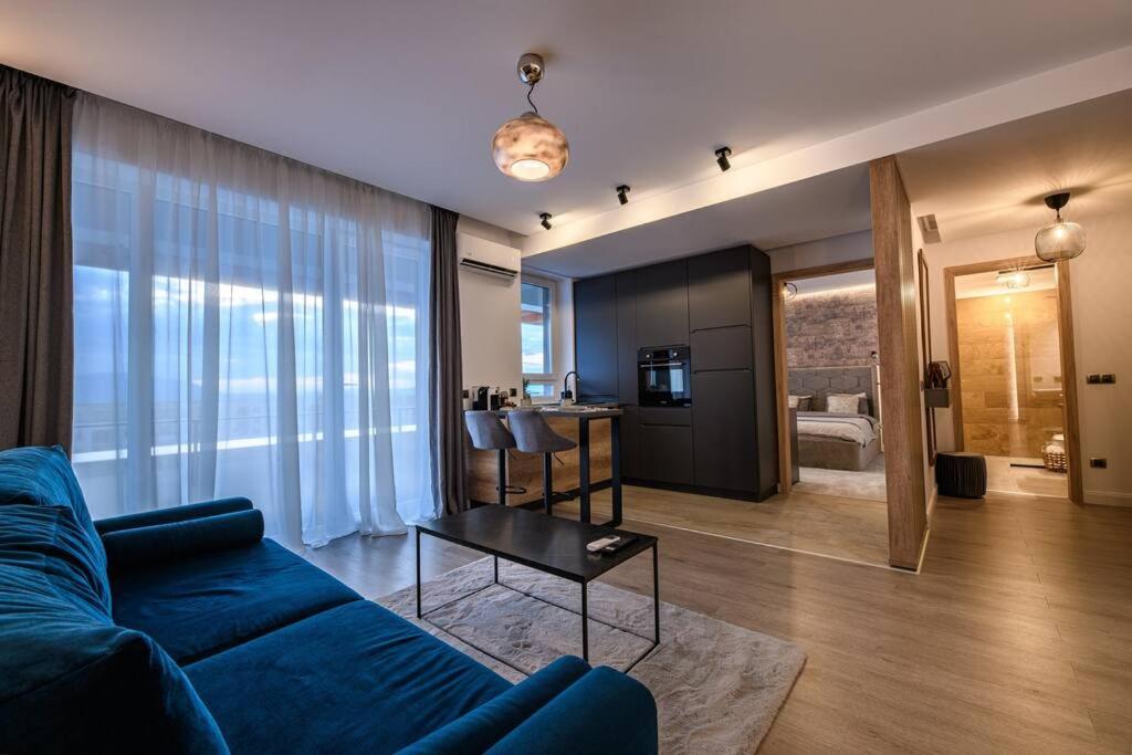 Bravisa Apart View — 4-Star Luxury Hotel in Brasov, Romania