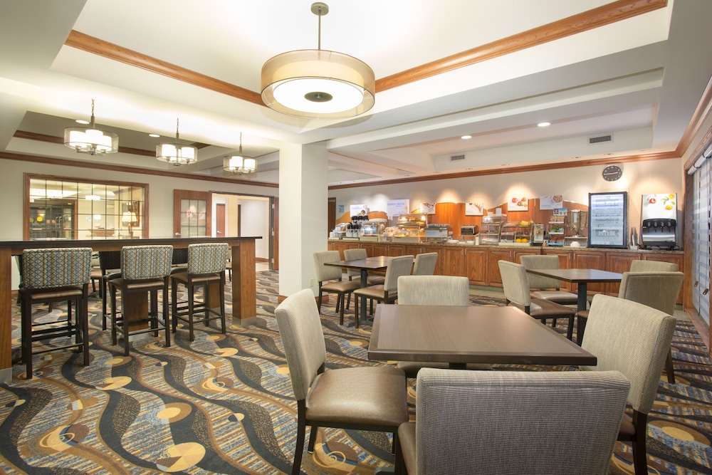 Holiday Inn Express Hotel & Suites Concordia by IHG - photo 29