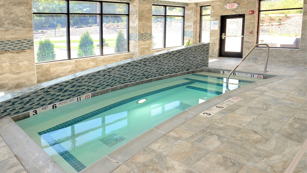 Holiday Inn Express & Suites Geneva Finger Lakes by IHG - photo 36