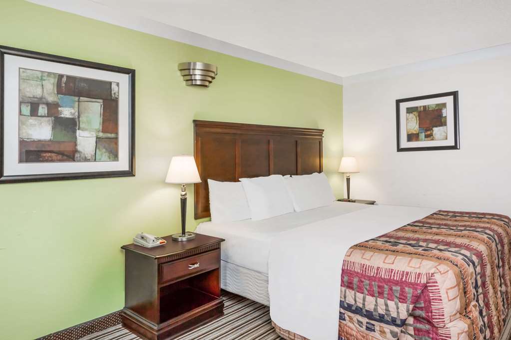 Days Inn by Wyndham Oneonta AL - photo 8