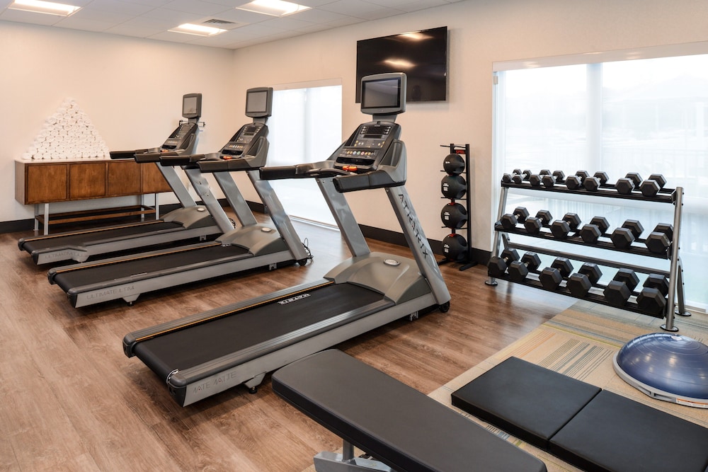 Holiday Inn Express & Suites Wildwood The Villages by IHG - photo 44