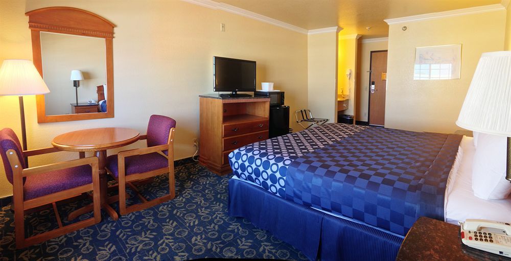 Hotel Fontana CA - photo 20