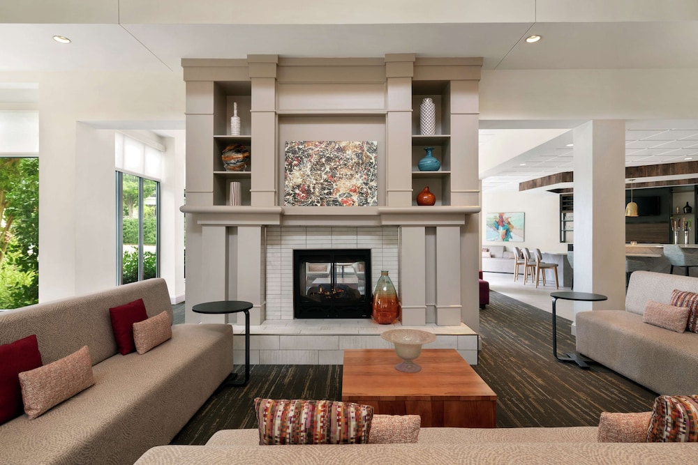 Hilton Garden Inn Charlotte Ayrsley - photo 2