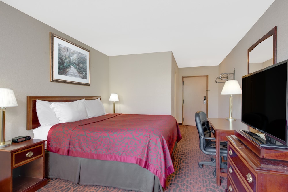 Express Inn Harrisburg South New Cumberland - photo 5