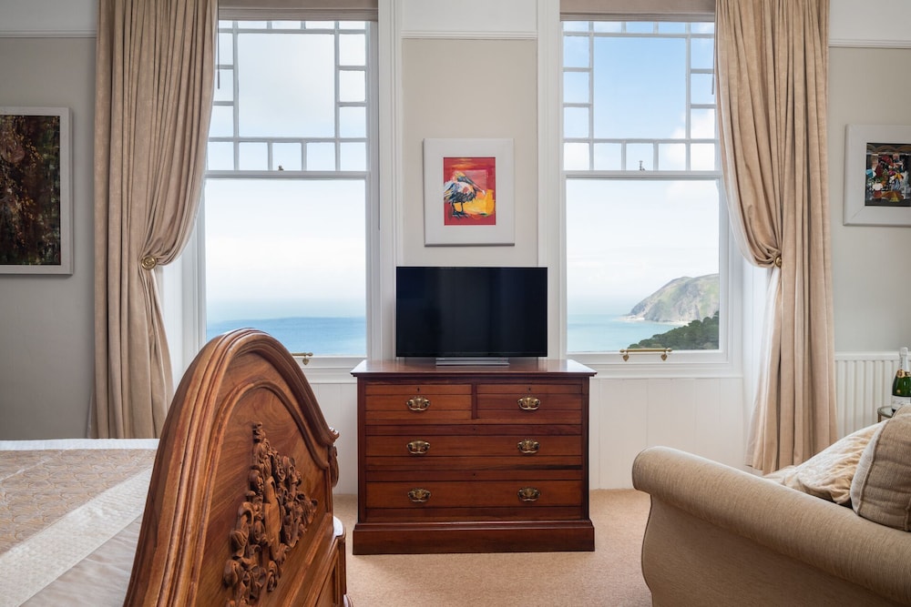 Highcliffe House — Lynton — photo 5