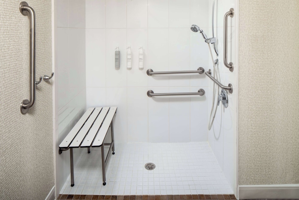 Hampton Inn Atlanta Northlake - photo 15