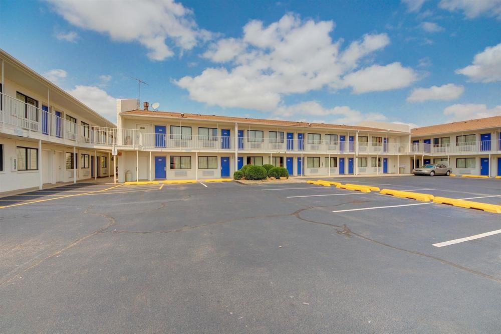 Motel 6 Oklahoma City Airport - photo 25