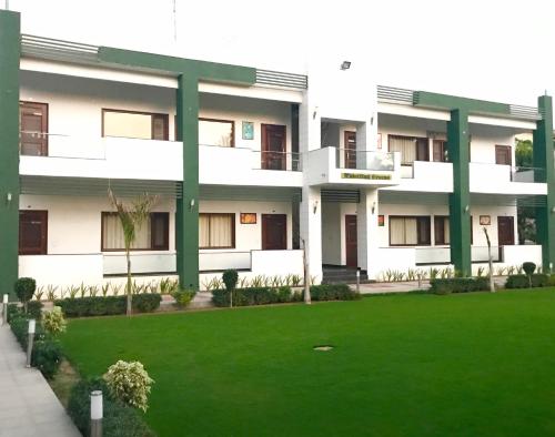 Hotel Whistling Greens — hotel in Patti