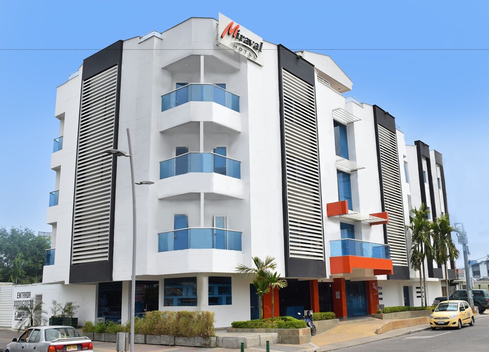 Hotel Miraval — hotel in Monteria