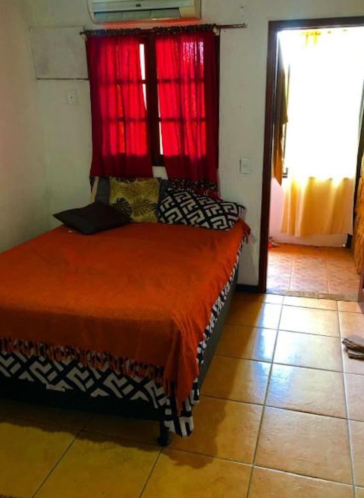 Agua de coco posada in Armacao De Buzios, Brasil