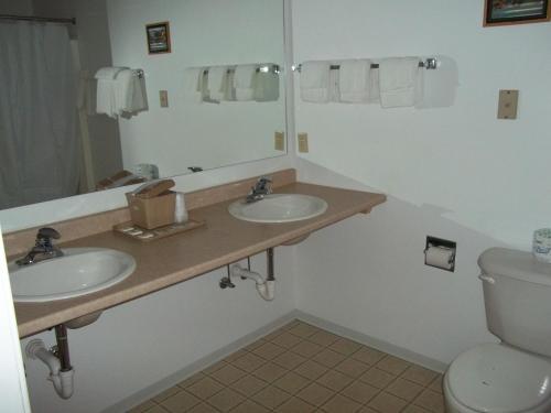 River Valley Inn - photo 14