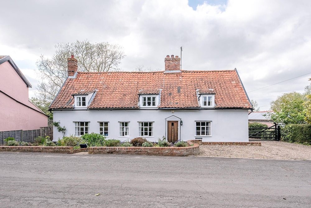 Lavender Cottage Middleton — 4-Star Luxury Hotel in Saxmundham, United Kingdom