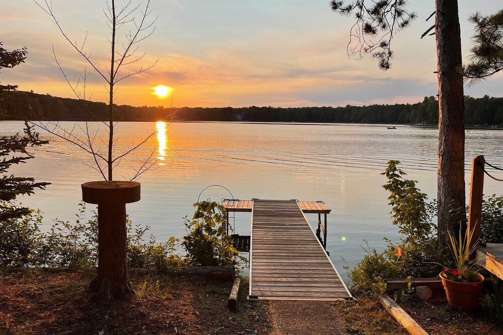 Pine Ridge Resort Cabin on Bass Lake with Dock - photo 3