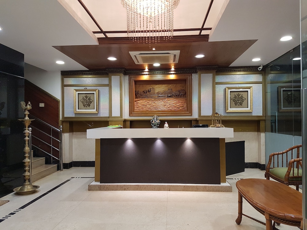 Hotel Subhalakshmi Palace — Karaikkudi