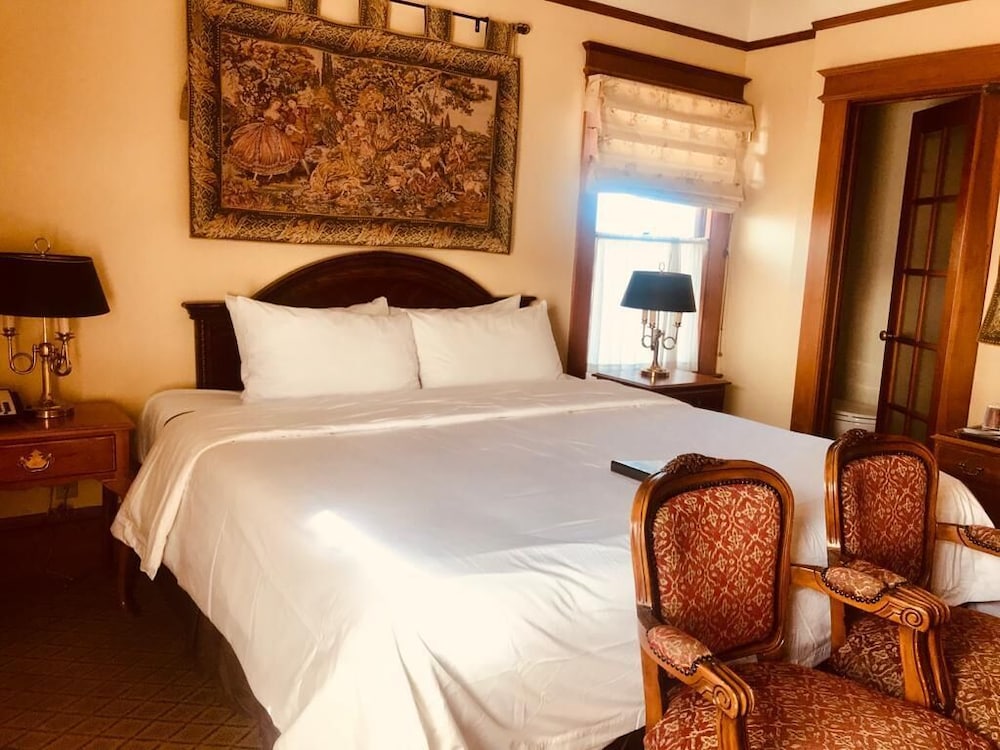 Pacific Grove Inn - photo 14