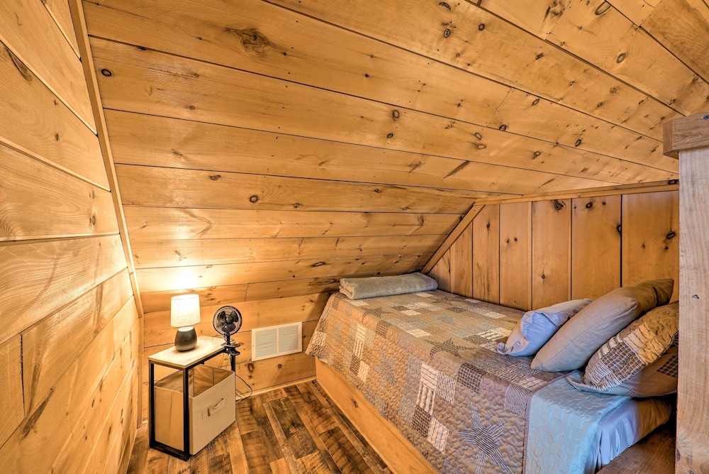Charming Log Cabin at Double JJ Ranch Resort - photo 6