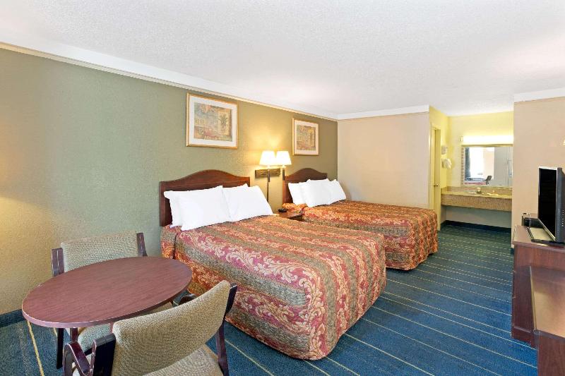Hotel Atlantic City Oceanfront Boardwalk - photo 9