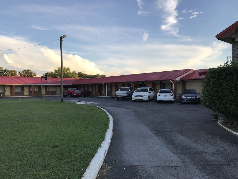 Princess Motel Maryville - photo 21