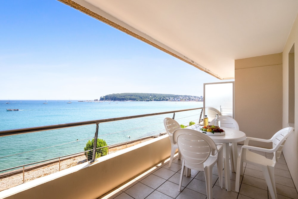 Pierre & Vacances Résidence Cap Morgat — 4-Star Luxury Hotel in Crozon, France