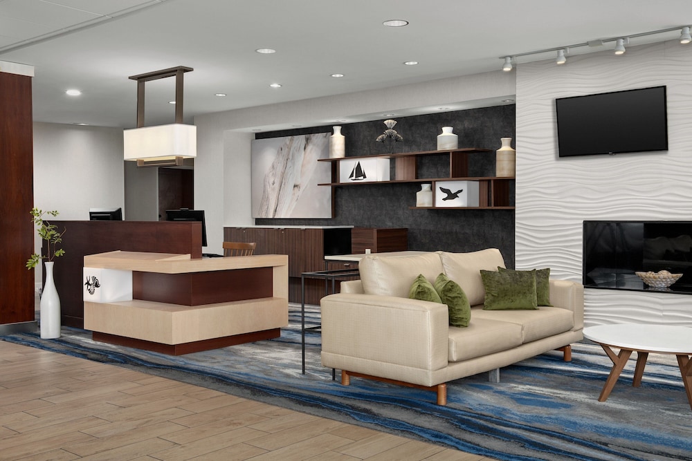 Fairfield Inn & Suites by Marriott Panama City Beach - photo 2