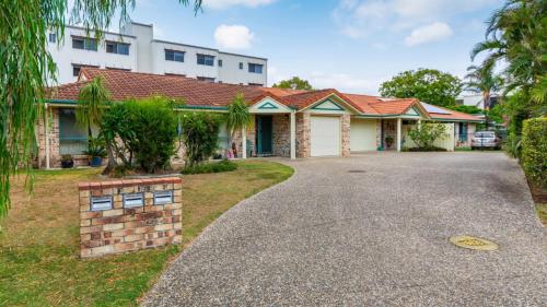 Delightful Duplex on Rose Ct Bongaree — Bongaree — photo 5