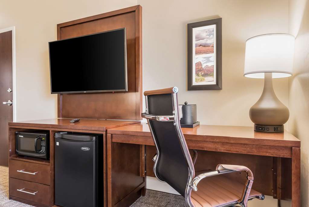 Comfort Inn & Suites Zion Park Area - photo 12