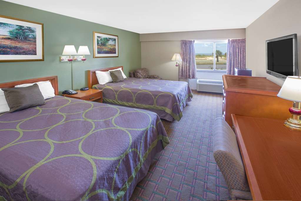 Super 8 by Wyndham Biloxi - photo 28
