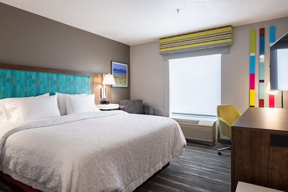 Hampton Inn Richfield - photo 5