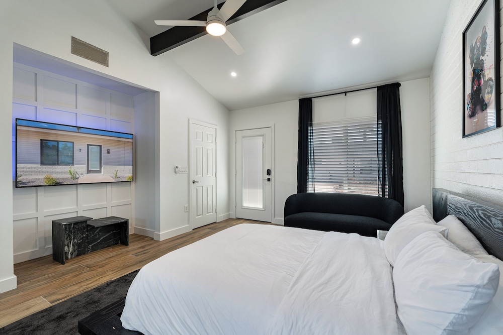 Ash & Ko Boutique Lodging - photo 23