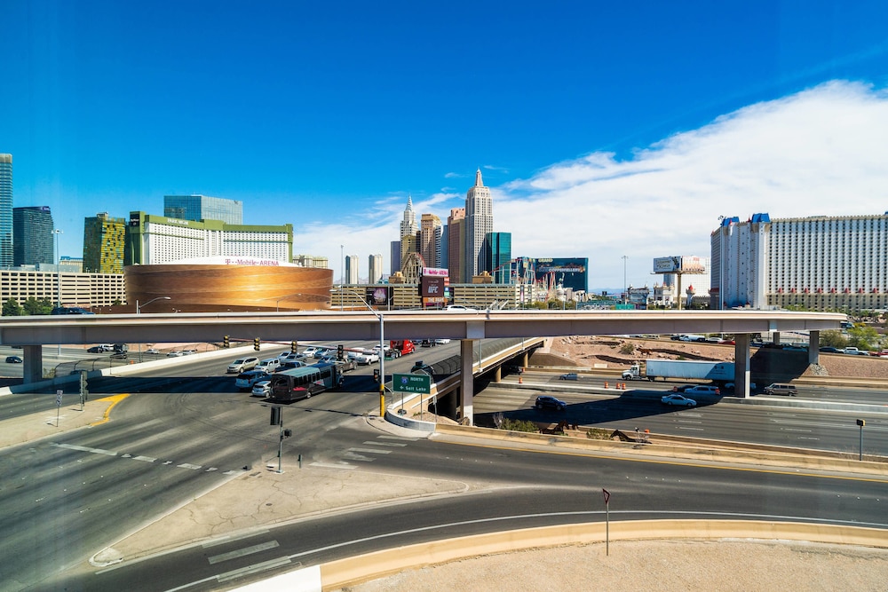 TownePlace Suites By Marriott Las Vegas Stadium District - photo 41