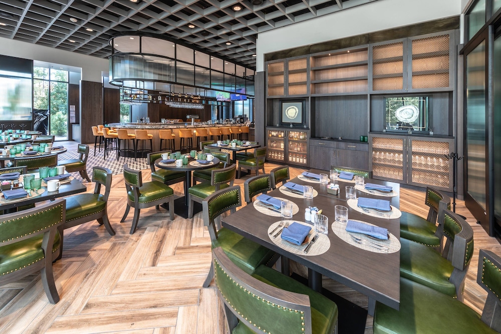 Houston Cityplace Marriott at Springwoods Village - photo 38