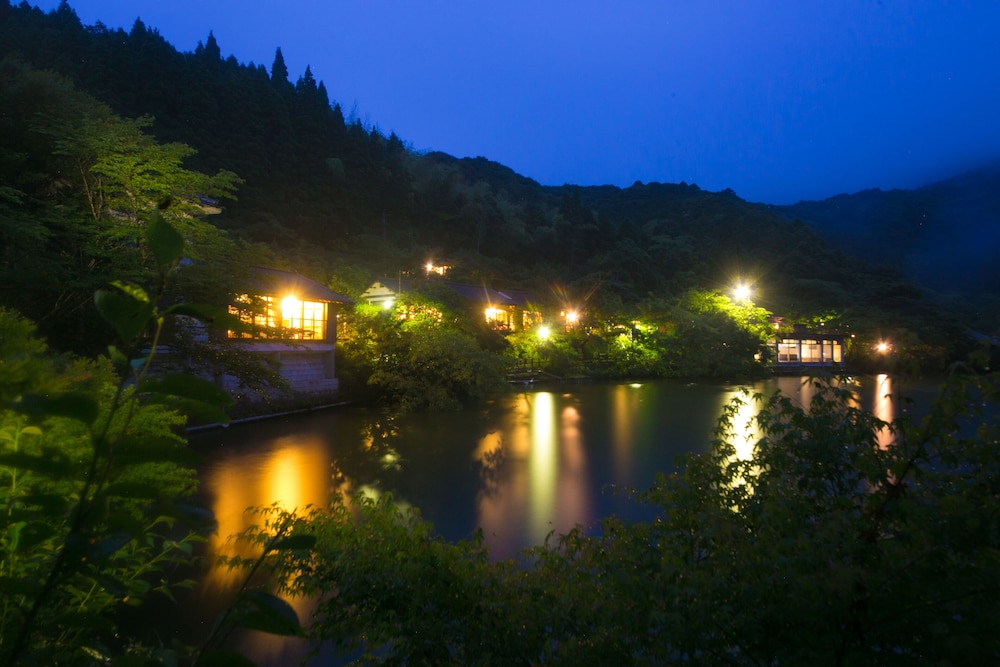 Midoriso - carbon neutral hotel in Hioki