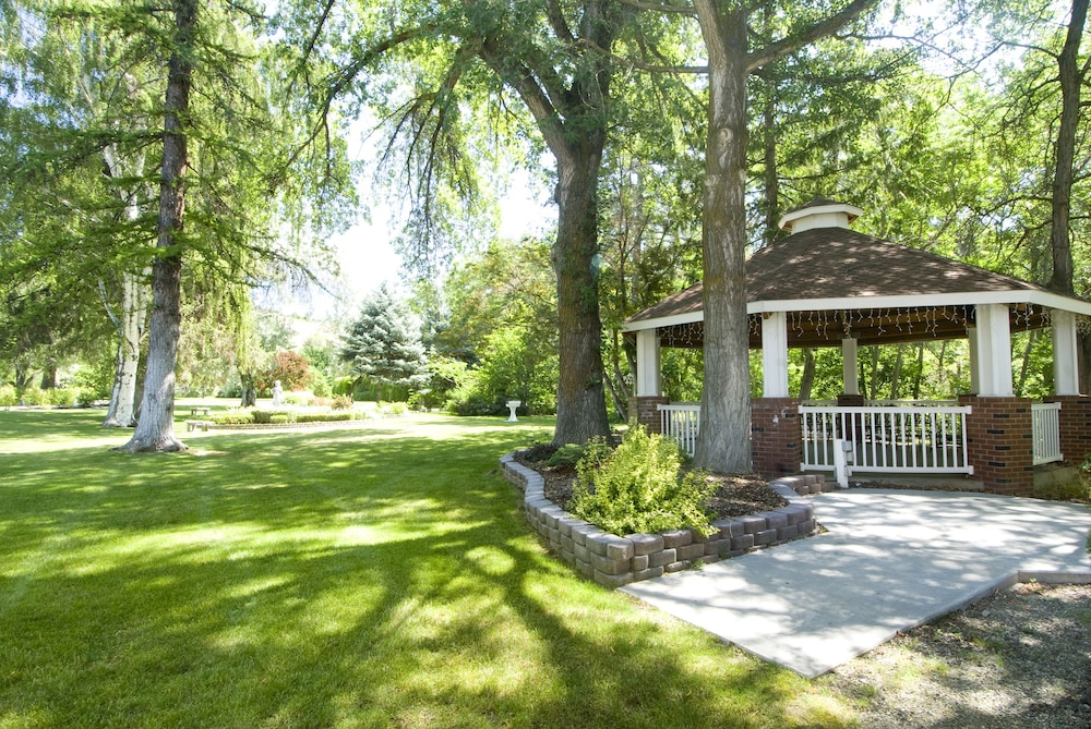 Warm Springs Inn & Winery - photo 114